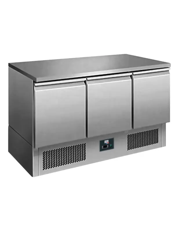 DESSERTE REFRIGEREE INOX CENTRALE. +2/+8°C. GAZ R290. DESSUS INOX FIXE. 3 PORTES GN1/1 Tension : 230V Mono – Puissance (en kW) : Achat Immédiat